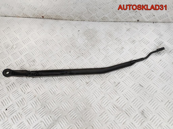Дворник правый Nissan Primera P12 28886AU312
