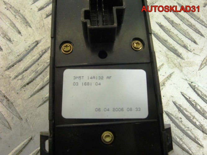 Блок стеклоподъемников Ford Focus 2 3M5T14A132AF