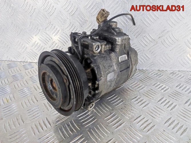 Компрессор кондиционера Audi A6 C5 8D0260805J