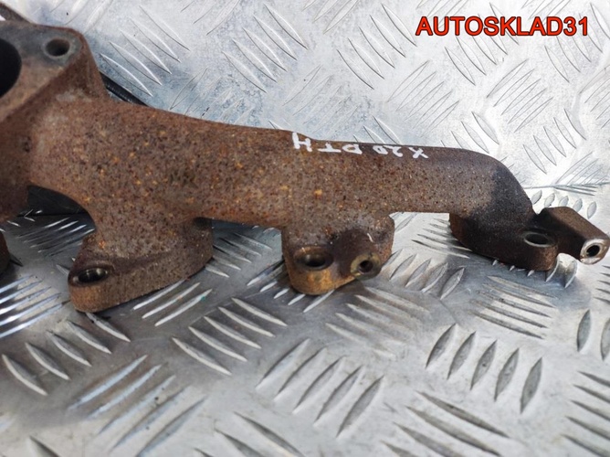 Коллектор выпускной Opel Vectra B X20DTH 90500926