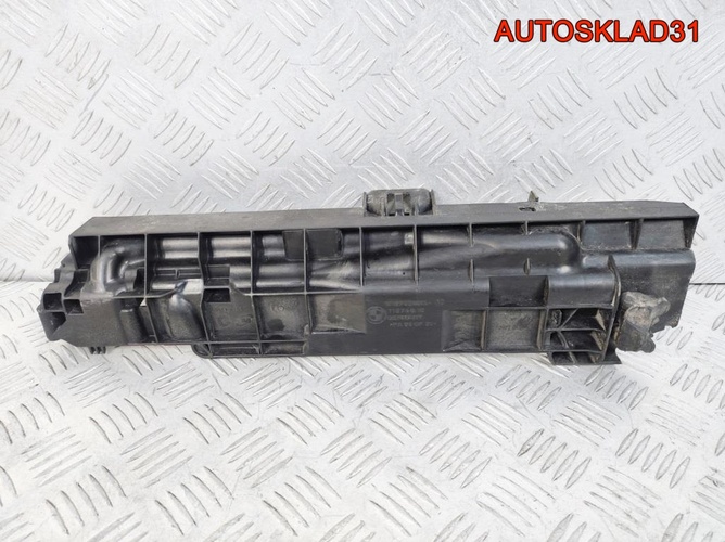 Кронштейн радиатора правый BMW E90 17107524914