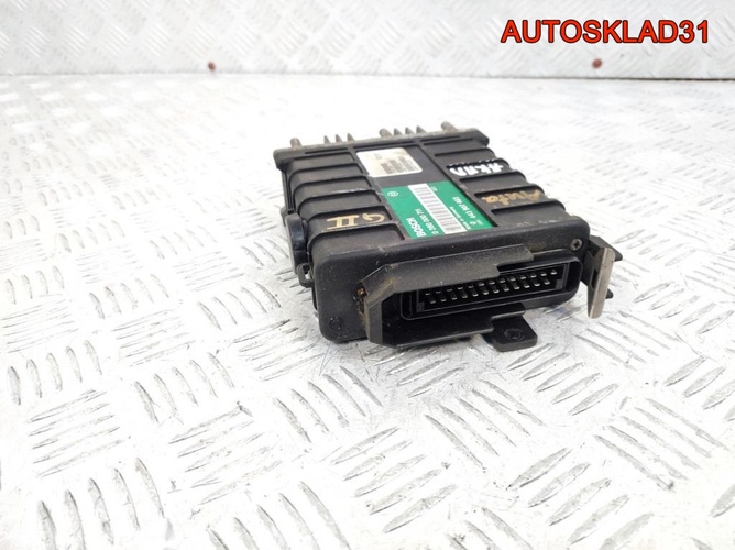 Блок эбу Volkswagen Passat B3 443907403 Бензин
