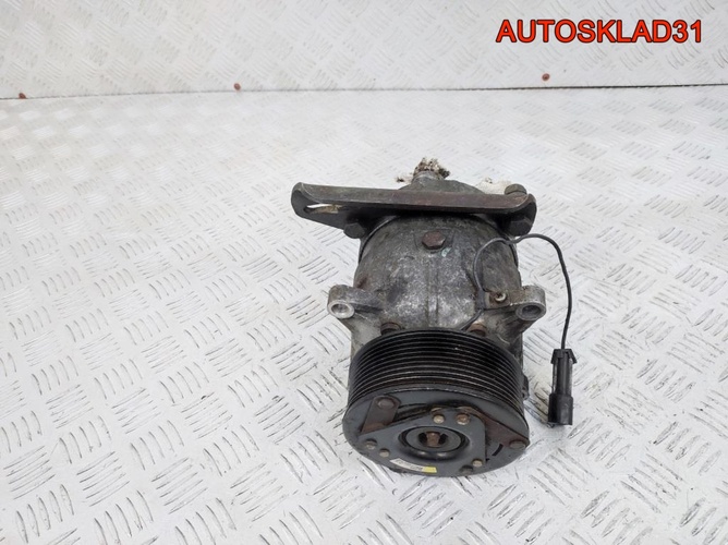 Компрессор кондиционера VW Golf 4 6580326