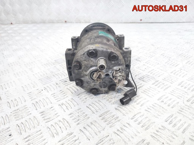 Компрессор кондиционера Volvo V40 F9Q 8200040681