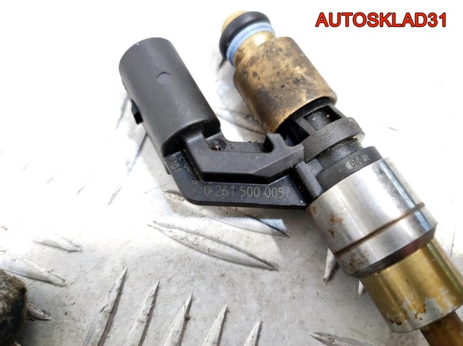 Форсунка инжекторная Volkswagen Golf 4 036906036