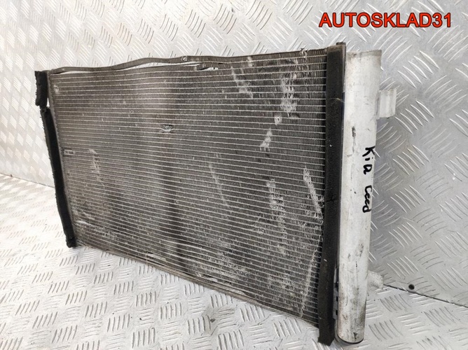 Радиатор кондиционера Kia Ceed 976061H000