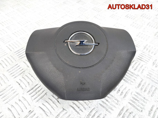 Подушка безопасности в руль Opel Astra H 13111344