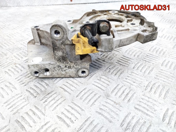 Кронштейн тнвд Renault Scenic 2 1.9 F9Q 8200240204