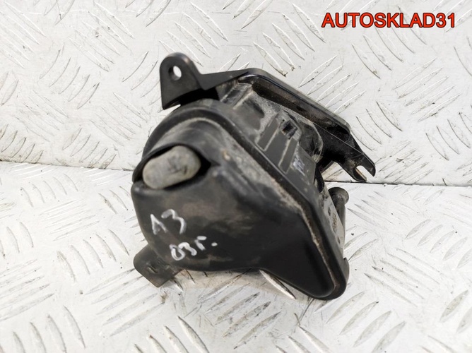 Фара противотуманная левая Audi A3 8P 8P0941699A