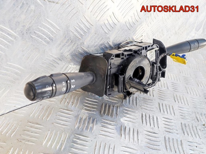 Переключатель подрулевой Renault Logan 8200792575