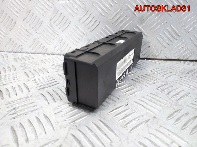 Блок климат контроля Opel Astra J 13581131