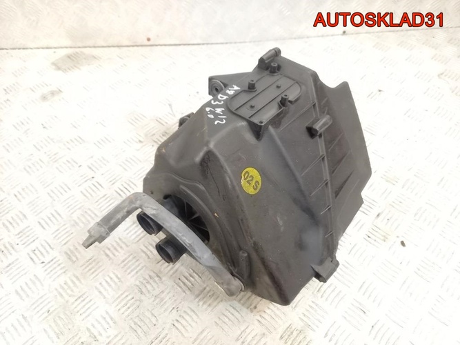 Корпус воздушного фильтра Audi A8 4E 07C133835F