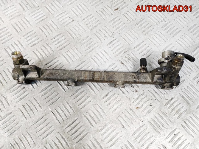 Рейка топливная Opel Omega B 2,0 X20XEV 90411551