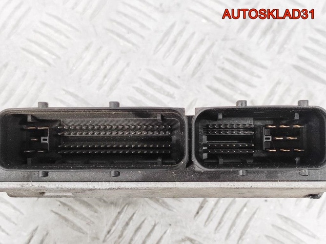 Блок ЭБУ VW Polo 4 1,2 AWY Бензин 03D906032C