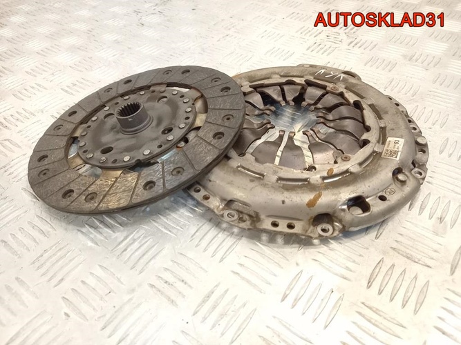 Комплект сцепления Renault Sandero K9K 302050418R