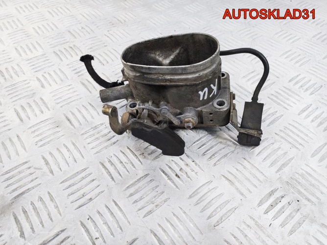 Заcлонкa дpoccельная Audi 100 C3 2.2 KU Бензин