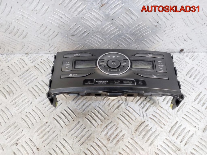 Блок управления климата Toyota Auris 5590012A30