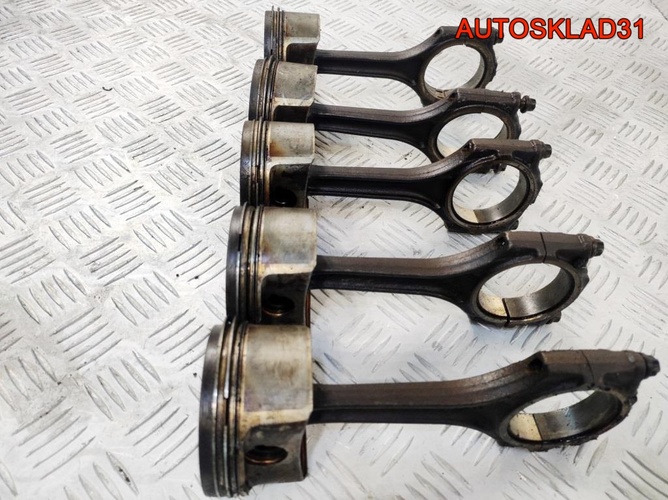 Поршень с шатуном Audi A6 C5 2,8 ACK 078107065AC