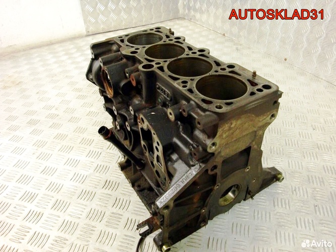 Блок цилиндров Audi A4 B7 2.0 BUL 06Р103021D