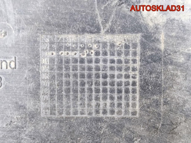 Защита днища антигравийная  Audi A8 D3 4E0825205B