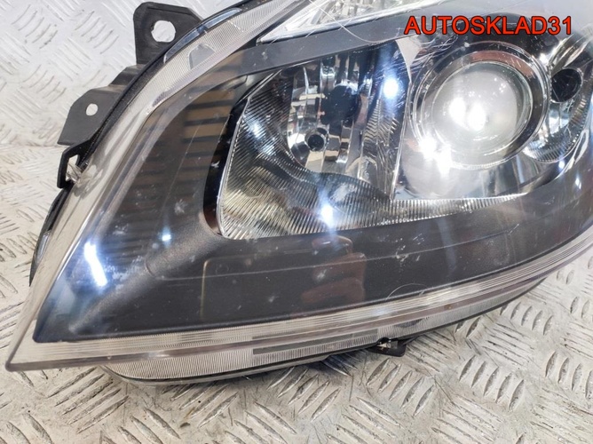 Фара левая Renault Clio 3 20A794052B TYC