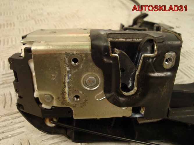 Замок двери передний правый Ford Fusion 2S6AA21812