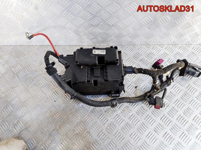 Блок предохранителей Opel Corsa D 13246926