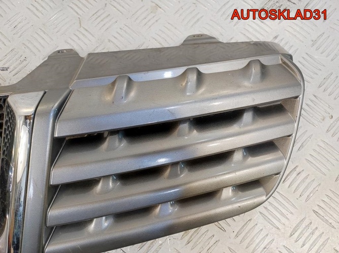 Решетка радиатора Nissan Qashqai J1 62310JD00B