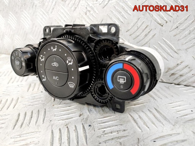 Блок управления климата Ford Fiesta 6 8A6119980BE