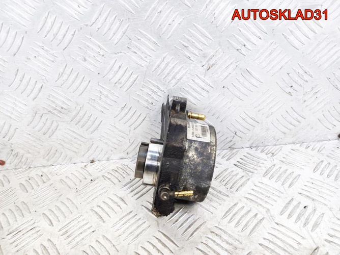 Насос вакуумный Opel Astra J 2,0 A20DTH 55205446