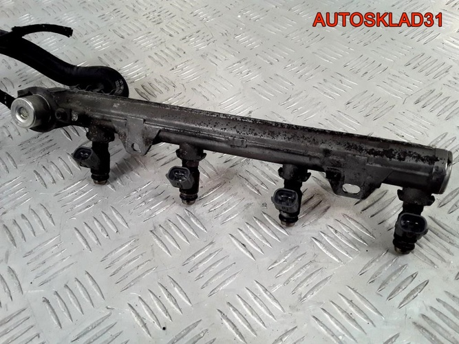 Форсунка топливная VW Golf 4 1,6 AZD 036906031T