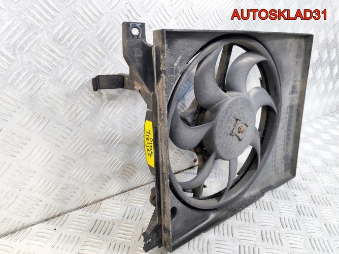 Вентилятор радиатора Hyundai Trajet 977303A160
