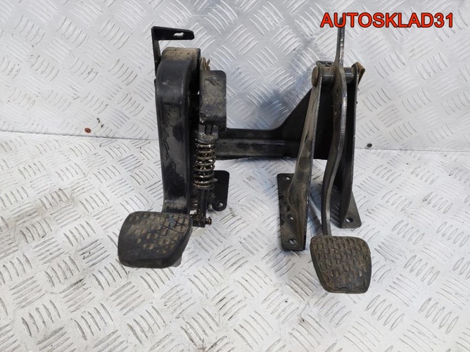 Блок педалей МКПП Mercedes Vito 638 A6382900416