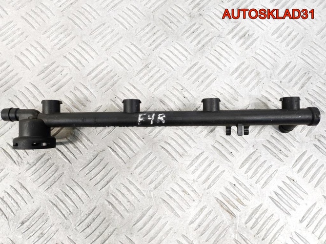 Рейка топливная Renault Scenic 2 7700107405