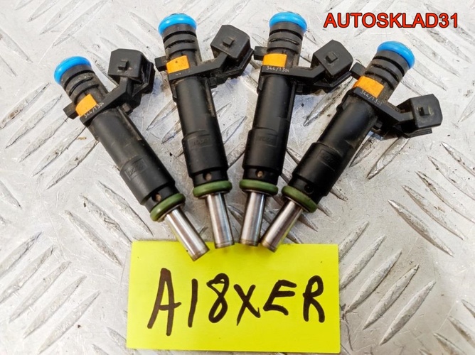 Форсунка топливная Opel Insignia A18XER  55353806