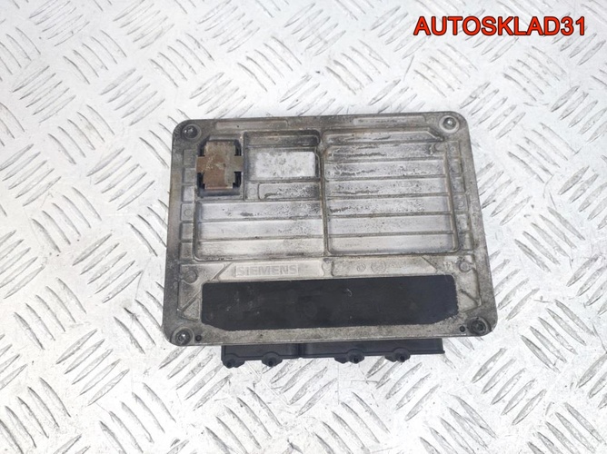 Блок ЭБУ Volkswagen Golf 4 1,6 AKL 06A906019AK