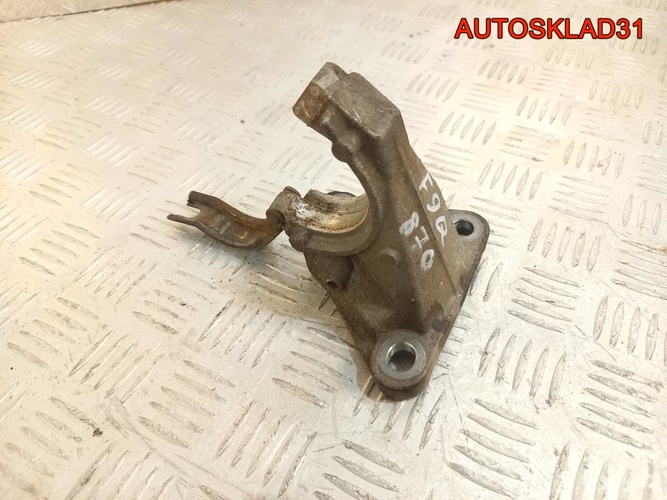 Кронштейн промвала Renault Megane 3 F9Q 8200644578