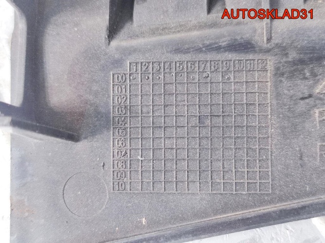 Решетка стеклоочистителя VW Sharan 7M3853185B