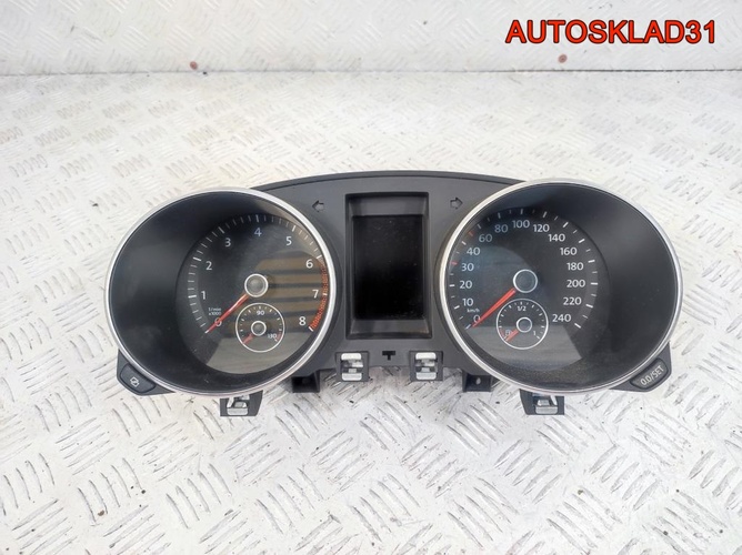 Панель приборов VW Golf 6 1.4 CAXA 5K0920860H