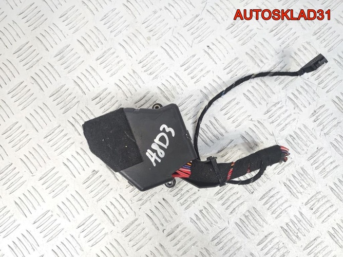 Блок предохранителей салонный Audi A8 D3 8D1941824