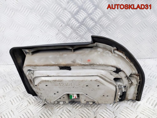 Фонарь задний левый Mitsubishi Galant E3 0438529L