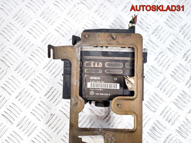 Блок эбу Volkswagen Golf 3 1.6 AEA 032906026A