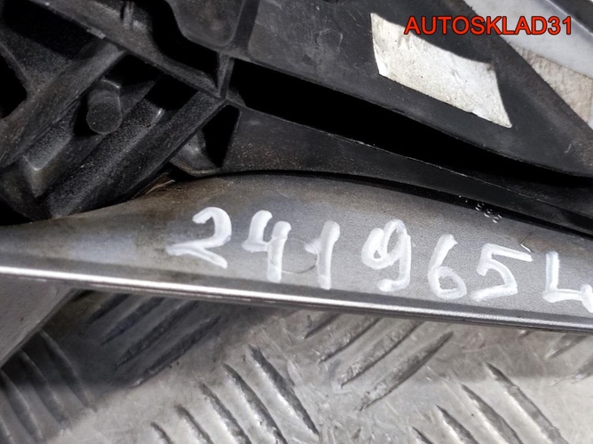 Зеркало левое Mercedes Benz C208 CLK A2088100176