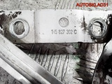 Петля крышки багажника правая Volkswagen Vento (Изображение 5)