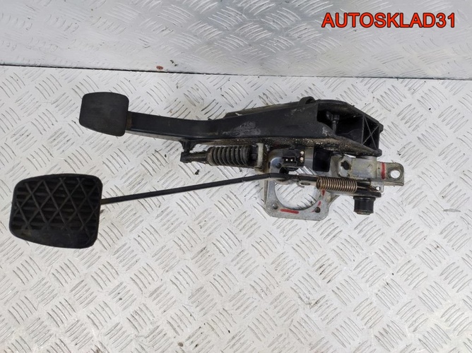 Блок педалей МКПП Mercedes Benz W202 A2022901516