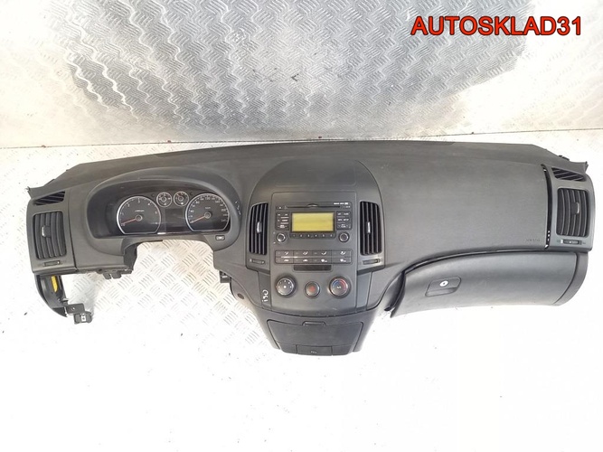 Торпедо Hyundai i30 2007-2012 847102L100XP