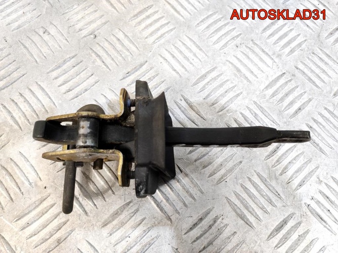 Ограничитель двери передней BMW E39 51218193447