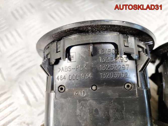 Накладка центральной консоли Opel Corsa D 13295122