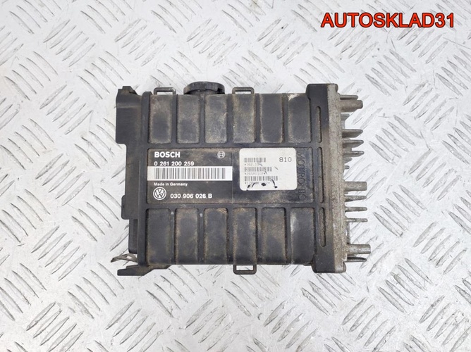 Блок эбу Volkswagen Polo 030906026B 1.3 Бензин