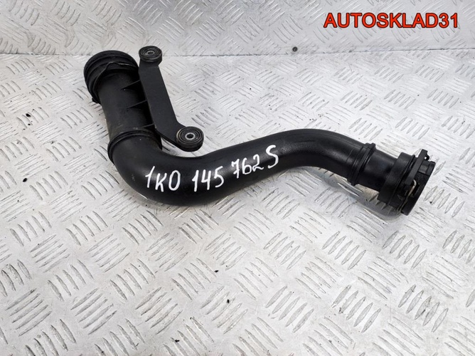 Патрубок интеркулера VW Passat B6 1K0145762S